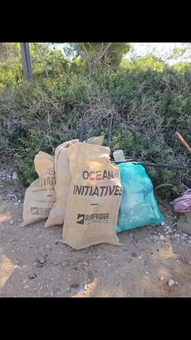Beach Cleanup auf Spetses. 

Die Surfrider Foundation aus Athen war auf Spetses im Einsatz, um einen der Strände von Müll zu befreien. Eine tolle Aktion, bei der wir uns spontan angeschlossen und gleich mit angepackt haben.

Die Organisation setzt sich für den Schutz unserer Meere und Küsten ein und möchte künftig auch auf Spetses aktiv werden.

#Spetses
#BeachCleanup #SurfriderFoundation #OceanProtection
#boatlife